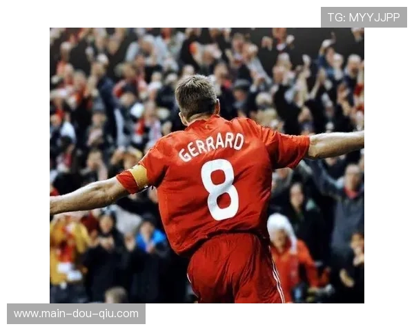 里昂锋线新援恩德里克首训亮相,球迷期待其提升进攻效率