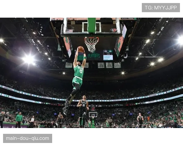 观点：年轻球队的学费——季后赛经验不足导致关键回合转换防守沟通失效